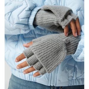 NWT, UO Ribbed Convertible Glove